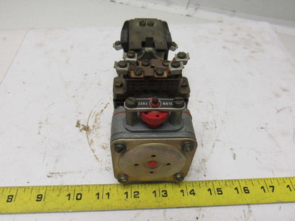 Square D B0 1E Series E  Pneumatic Timing Relay 110/120V 50/60Hz.