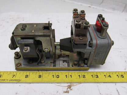 Square D B0 1E Series E  Pneumatic Timing Relay 110/120V 50/60Hz.