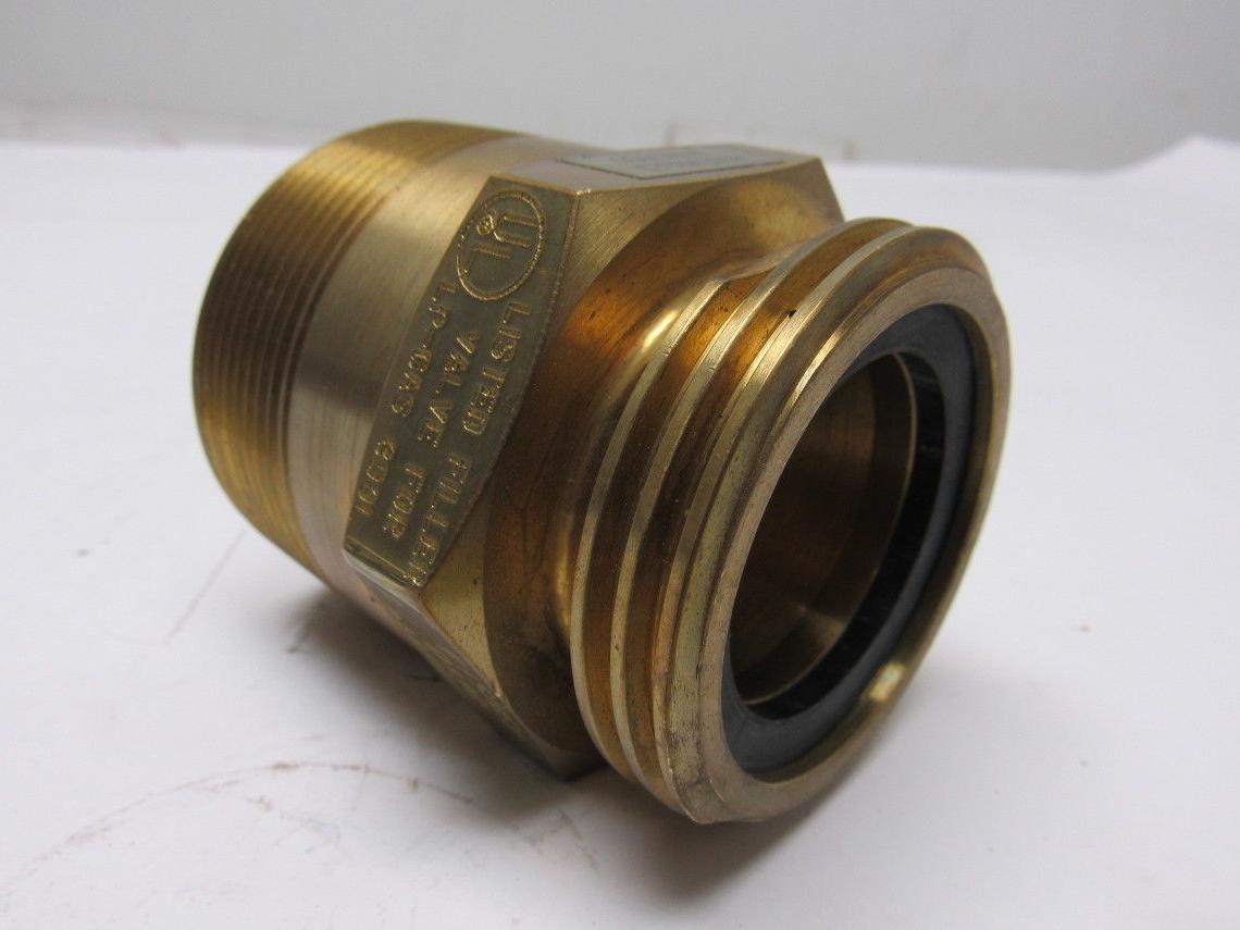 Fisher D138 LP-Gas Single Back Fill Valve W/2 x 2-1/4 (MNPT x ACME) Connections