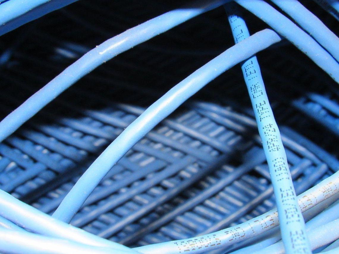 Uniprise 5ENP4P24-BL-P-CMS-PV Cat 5e Non-Plenum 4-Pair U/UTP Cable Blue 3048'