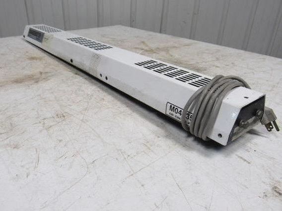 Desco A60420 Chargebuster Overhead Ionizer 120V 3 Fans 40"