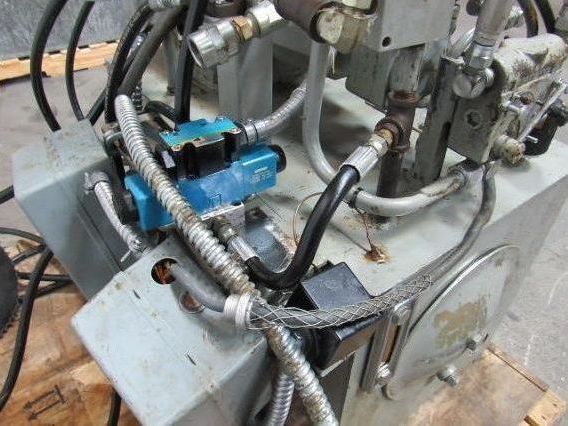 DENISON EATON 5 HP 27 GALLON Hydraulic Power Unit W/ Extras ! See Description