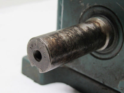 Reliance Electric 10013493-QE Gearbox Speed Reducer 10:1 Ratio 471in-lbs. Torque