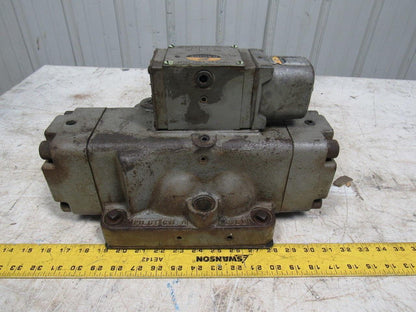 Racine L-30507 3000 PSI 4 Way Hydraulic Solenoid Control Valve 115V Coil