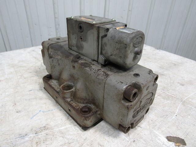 Racine L-30507 3000 PSI 4 Way Hydraulic Solenoid Control Valve 115V Coil