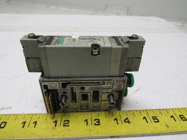 Numatics 042BB4Z4GL00061 Pneumatic Solenoid Valve W/Manifold Block 24VDC 150PSIG
