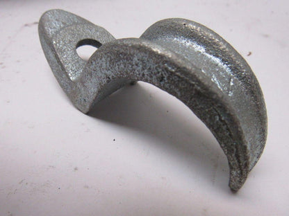 Crouse Hinds 514 1-1/2" Half Strap One Hole Rigid Conduit Hanger Lot Of 50