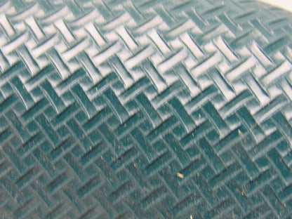 2 Ply Green I-Shape Lattice Pattern PVC Conveyor Belt 8' X 24" X 0.105"