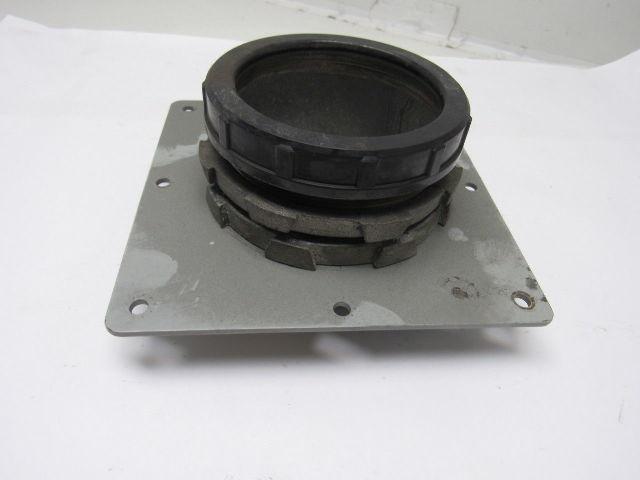 OZ/Gedney A400 4" Insulated Rigid Conduit Box Connector/ Mounting Plate