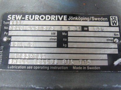 SEW-EURODRIVE R83F In-Line Gear Motor Speed Reducer 121.12:1 Ratio