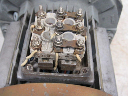 SEW-EURODRIVE R83F In-Line Gear Motor Speed Reducer 121.12:1 Ratio