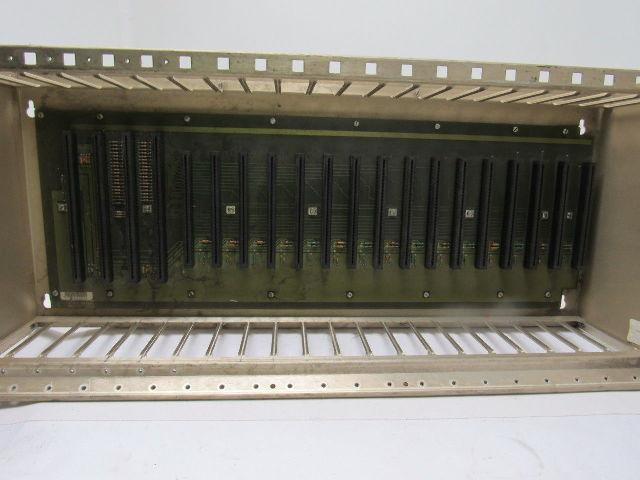 Cincinnati Milacron 3-424-1960A 16-Slot Rack Chassis PLC