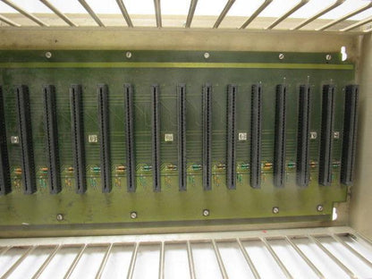 Cincinnati Milacron 3-424-1960A 16-Slot Rack Chassis PLC