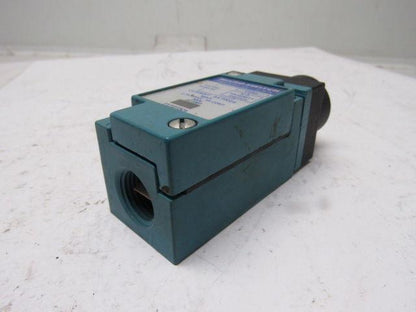 Micro Switch FYTD13C4_FYTD13C4 120VAC 50/60Hz Proximity Sensor Switch Lot Of 2