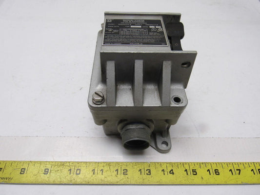 Square D FR2 Series B Manual Starter Type 3R Rainproof Haz Loc 115/277V 1 Hp