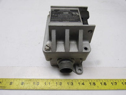 Square D FR2 Series B Manual Starter Type 3R Rainproof Haz Loc 115/277V 1 Hp