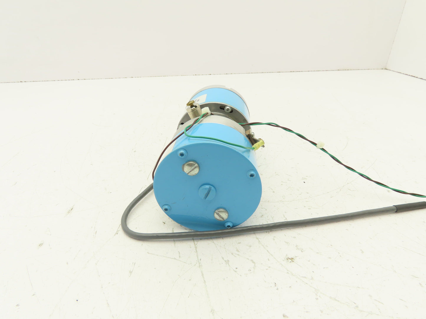 Pacific Scientific 2VM62-024-4 24V Low Inertia PMDC Servomotor 3/8"x2-7/8" Shaft