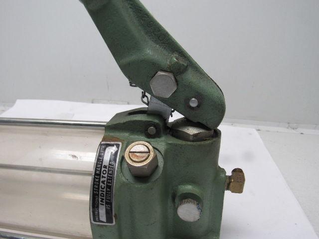 Lincoln Model 1812 Centroiler Fluid Manual Lubricant Pump