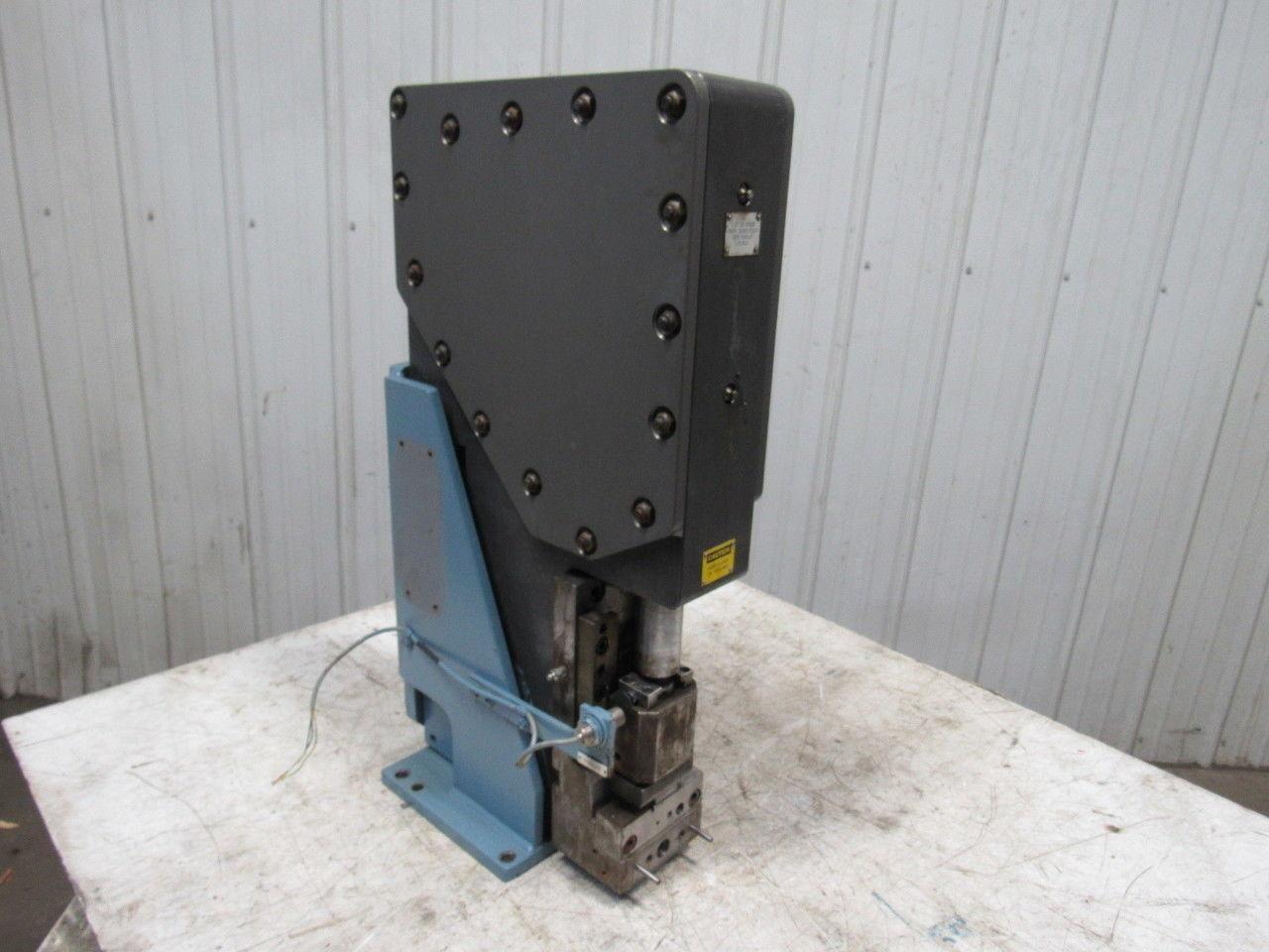 BTM Tog-L-Loc P-10-FM 3" Stroke 10 Ton Pneumatic Air Toggle Punch Press