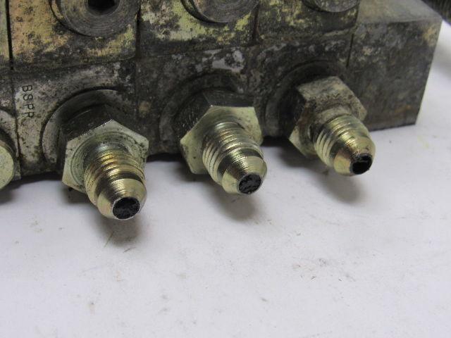 Lubriquip MSP-5T & MSP-5S 3 Station Liquid Divider Auto Lube Manifold Block