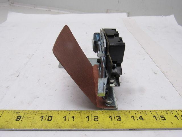 General Electric CR305X300B NC Auxiliary Contact Kit NEMA 3&4 CR205-208/305-308