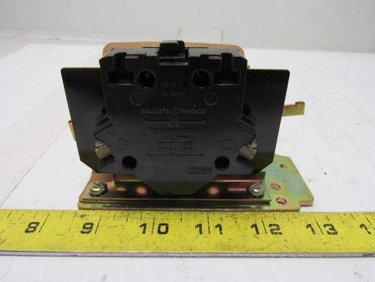 General Electric CR205X300B 600V 250VDC NEMA 3&4 Auxiliary Contact Kit