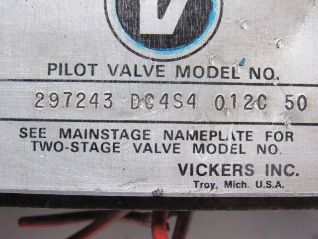 Vickers 297243 DC4S4 012C 50 Directional Control Pilot Valve Hydraulic 115V