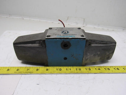 Vickers 297243 DC4S4 012C 50 Directional Control Pilot Valve Hydraulic 115V