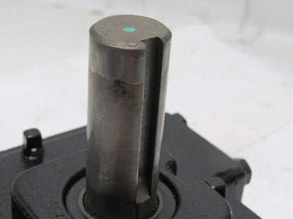 Winsmith E17XDVS2X000DN 20:1 .940Hp 87.5 Output RPM Right Angle Gear Reducer