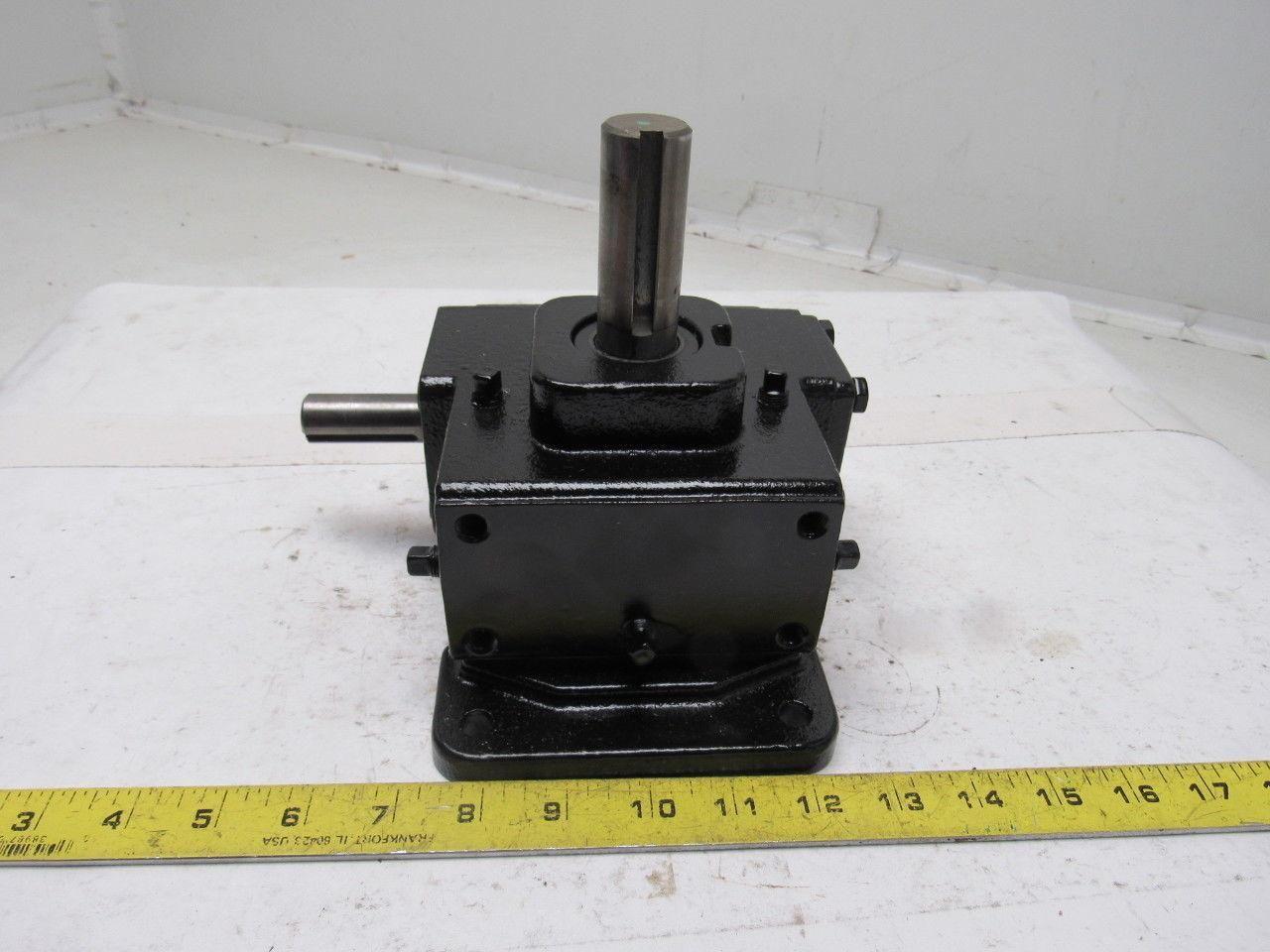 Winsmith E17XDVS2X000DN 20:1 .940Hp 87.5 Output RPM Right Angle Gear Reducer