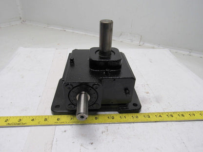 Winsmith E17XDVS2X000DN 20:1 .940Hp 87.5 Output RPM Right Angle Gear Reducer