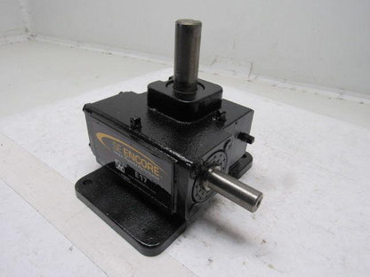 Winsmith E17XDVS2X000DN 20:1 .940Hp 87.5 Output RPM Right Angle Gear Reducer