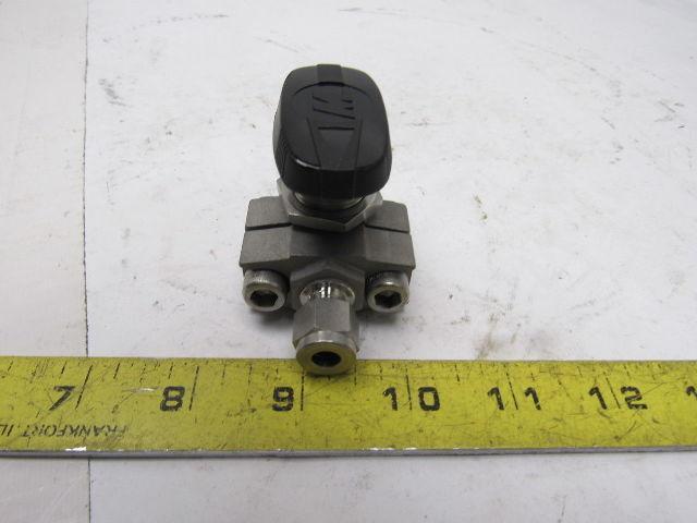 Whitey SS-33VM4-S4 Multi Purpose Ball Valve 1/4" Male NPT Cv 0.9