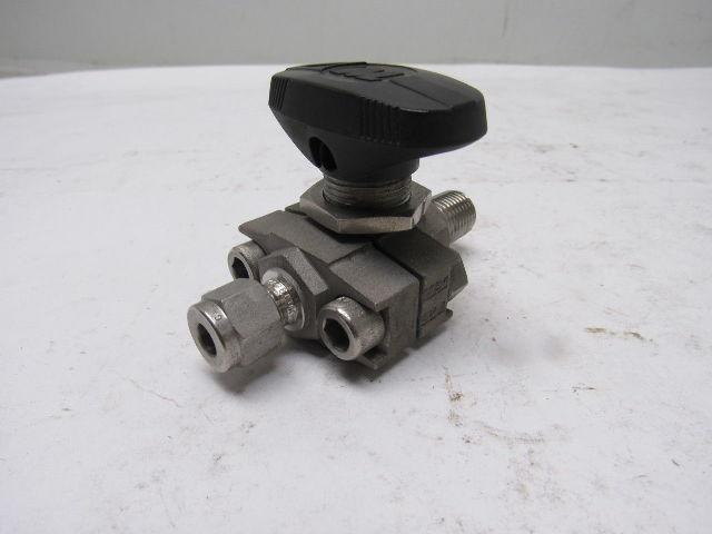 Whitey SS-33VM4-S4 Multi Purpose Ball Valve 1/4" Male NPT Cv 0.9