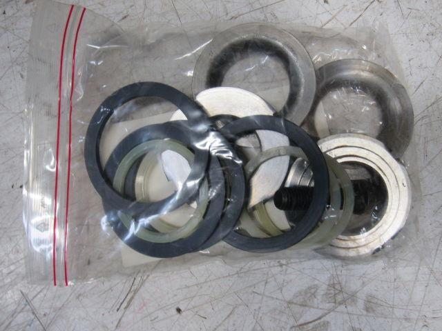 ABB Robotics 3HAC6994-1 IRB 6400R Hydraulic Balancing Cylinder 7" Bore X 27" Str