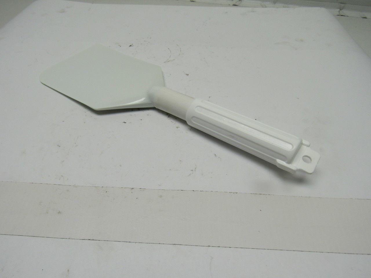 Dynalon Nylon Or PE Rigid Blade Scrapper Spatula Lab 13-1/2" OAL 4-1/2" Wide