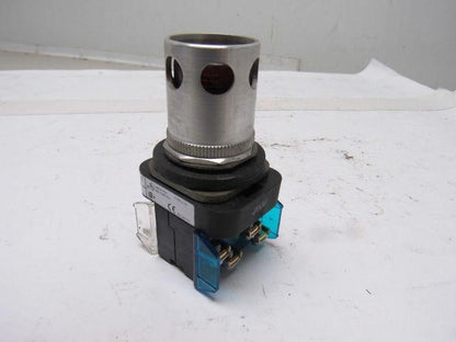 Allen Bradley 800T-QA24RAV Ser. T 24V Guarded Momentary Contact E-Stop N/C