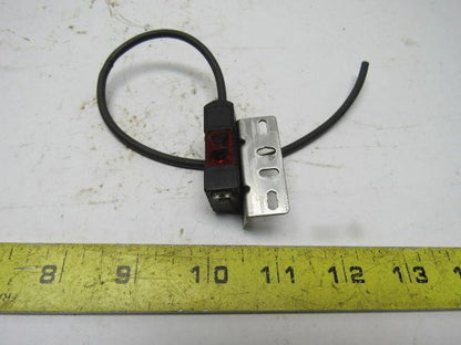 Omron E3S-AR61 Photoelectric Sensor Switch 11" Cord