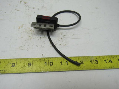 Omron E3S-AR61 Photoelectric Sensor Switch 11" Cord