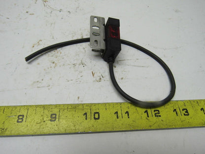 Omron E3S-AR61 Photoelectric Sensor Switch 11" Cord