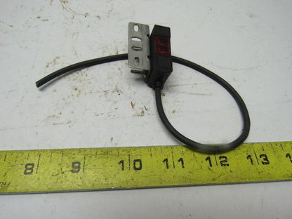 Omron E3S-AR61 Photoelectric Sensor Switch 11" Cord