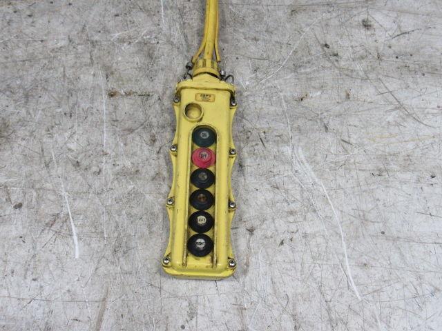 P & H 1/2 Ton Electric Chain Hoist 1000 lb 12' Lift 460V W/7' Pendant