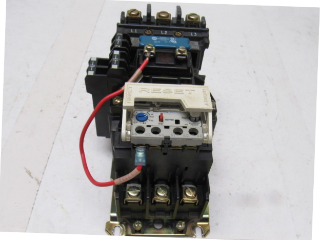 Allen Bradley 592-A1GA | 509-BOD-A1G NEMA 1 600v Contactor 110v Coil 5.7-18A