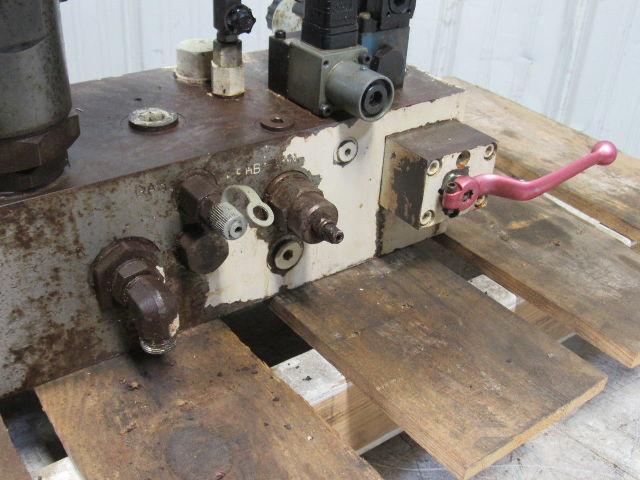 Hydac 02055208 2.5 Gal 3000PSI Hydraulic Bladder Accumulator W/ Manifold Block