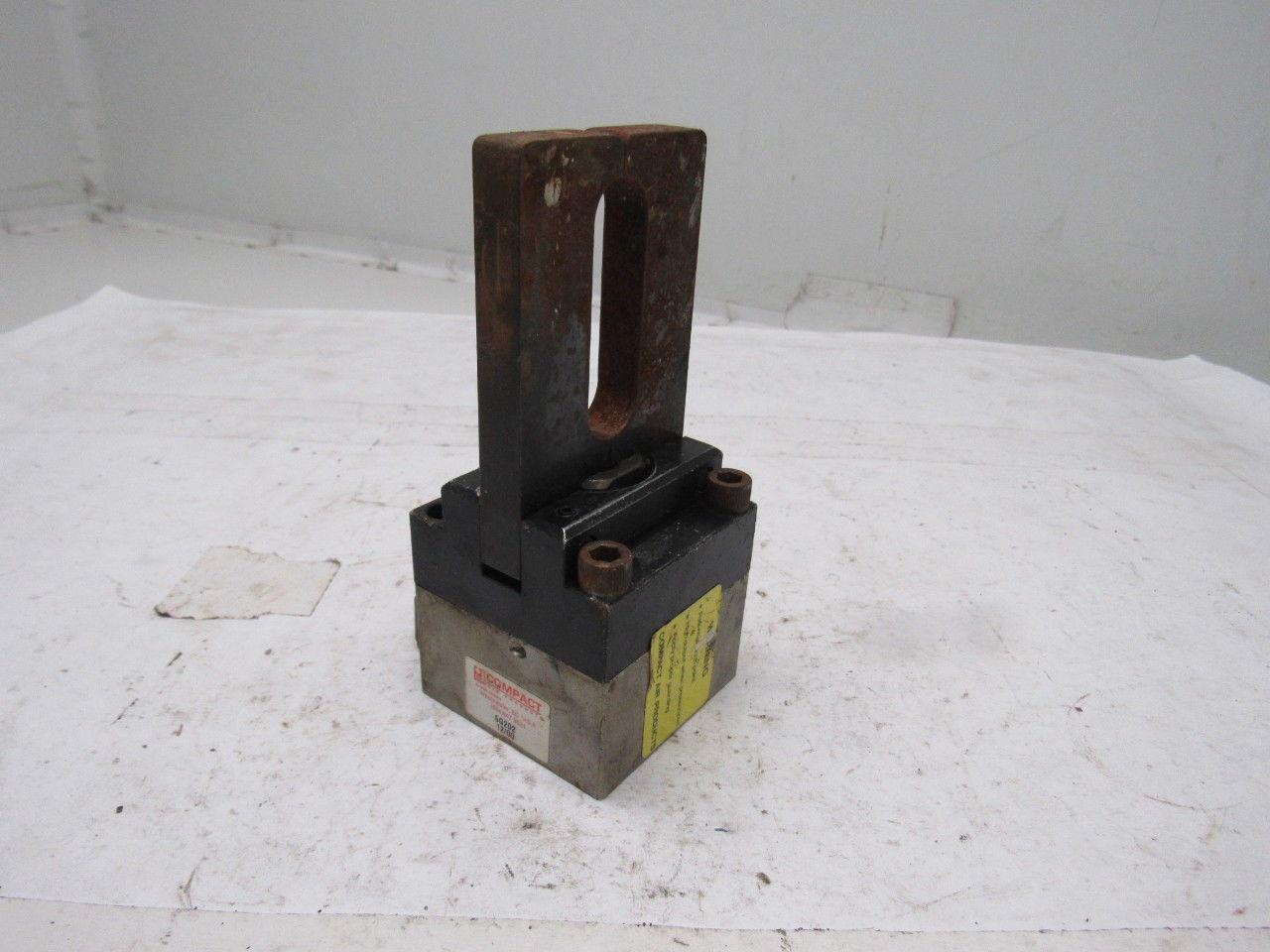 Compact Air Products SG202 Square Base Angular Pneumatic Gripper Grabber 2" Open