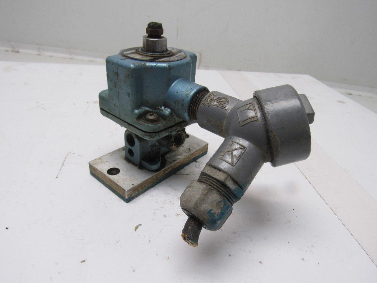 Skinner A3LB2177 110/120V 50/60Hz 175PSI 3 Way Direct Acting Valve 1/8" Ports