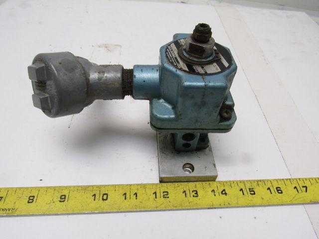 Skinner A3LB2177 110/120V 50/60Hz 175PSI 3 Way Direct Acting Valve 1/8" Ports