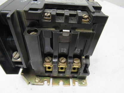Square D Class 8502 SCD2 Ser A 600V 10Hp Contactor 120V Coil Adder Pole