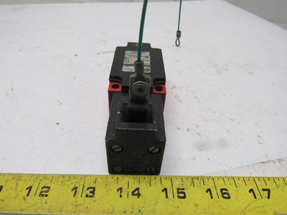 A-B Allen Bradley 802f-E60M10 Mechanical Keyed Safety Interlock Switch