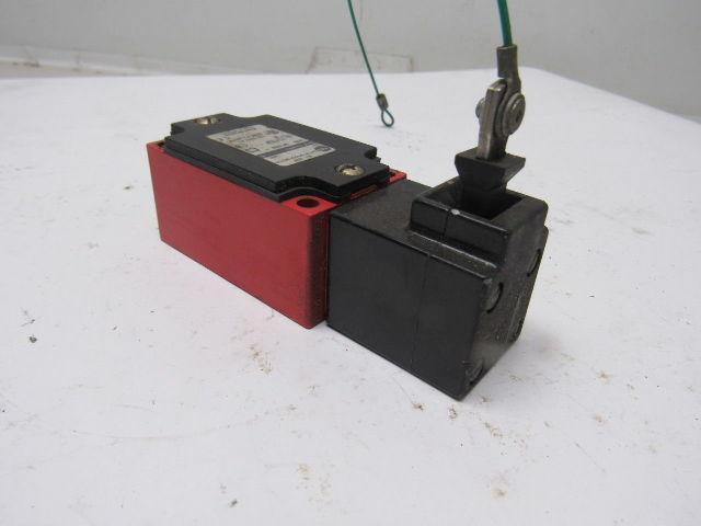 A-B Allen Bradley 802f-E60M10 Mechanical Keyed Safety Interlock Switch